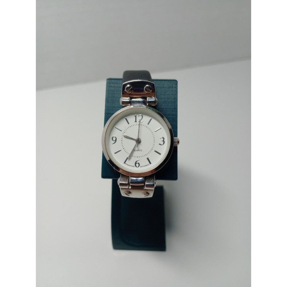 Classic Silver-Tone Women's Watch with White Dial